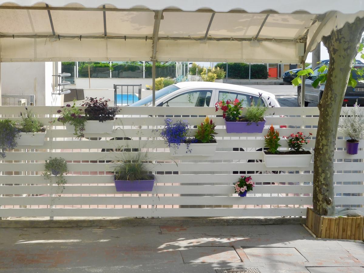 Hotel Dolores Rimini Dış mekan fotoğraf