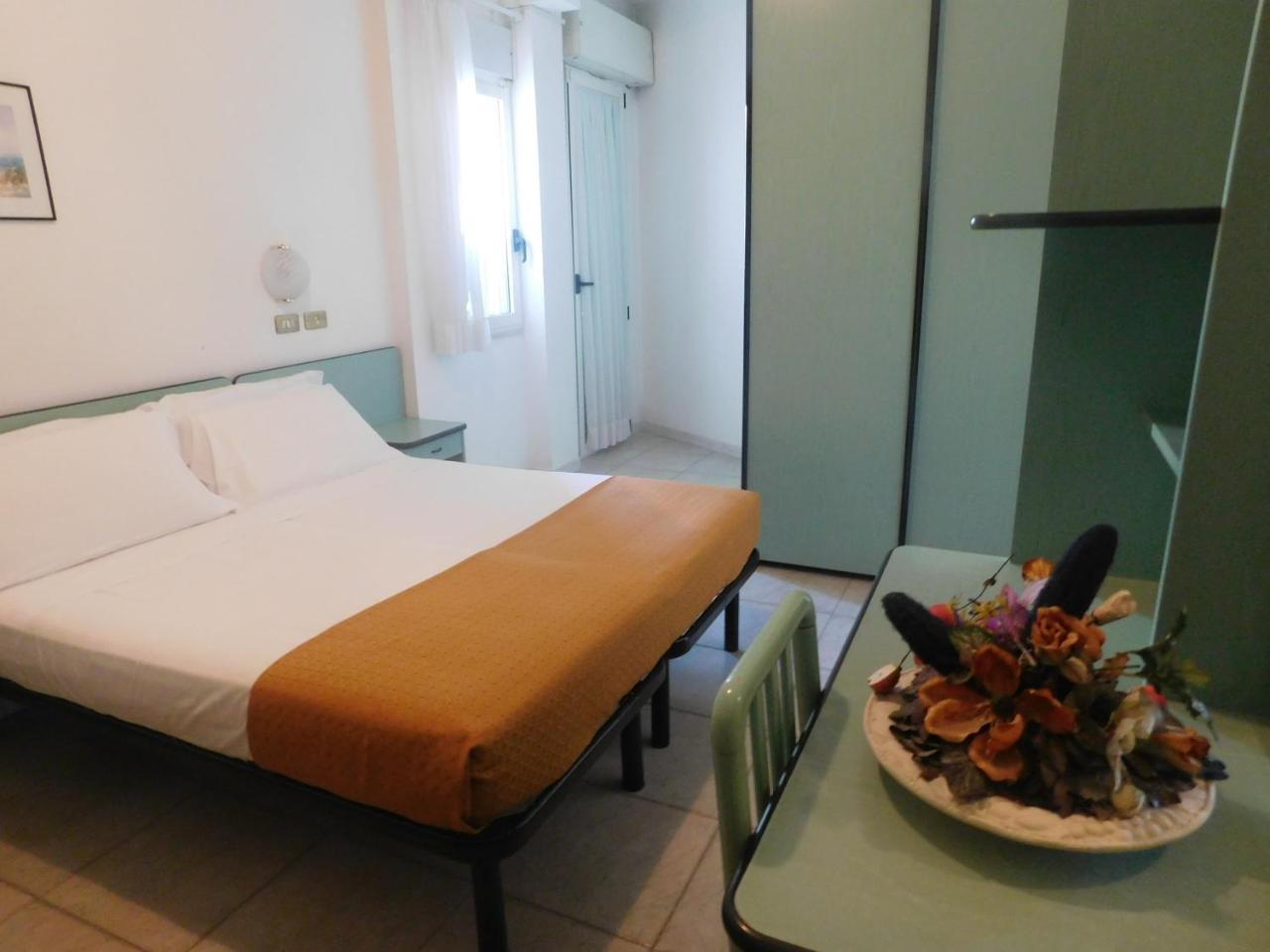 Hotel Dolores Rimini Dış mekan fotoğraf